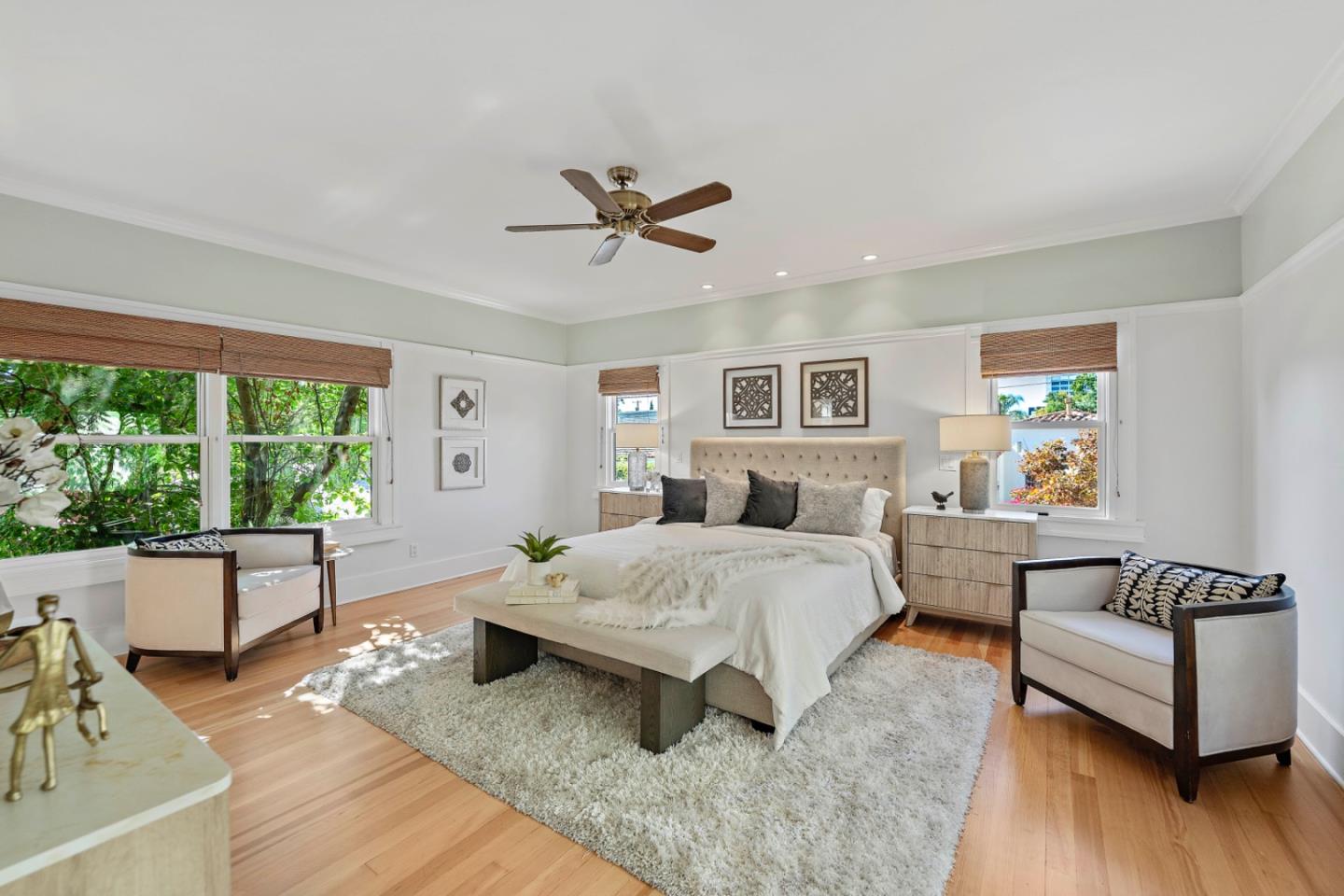 Detail Gallery Image 10 of 37 For 35 Hawthorne Way, San Jose,  CA 95110 - 3 Beds | 2 Baths