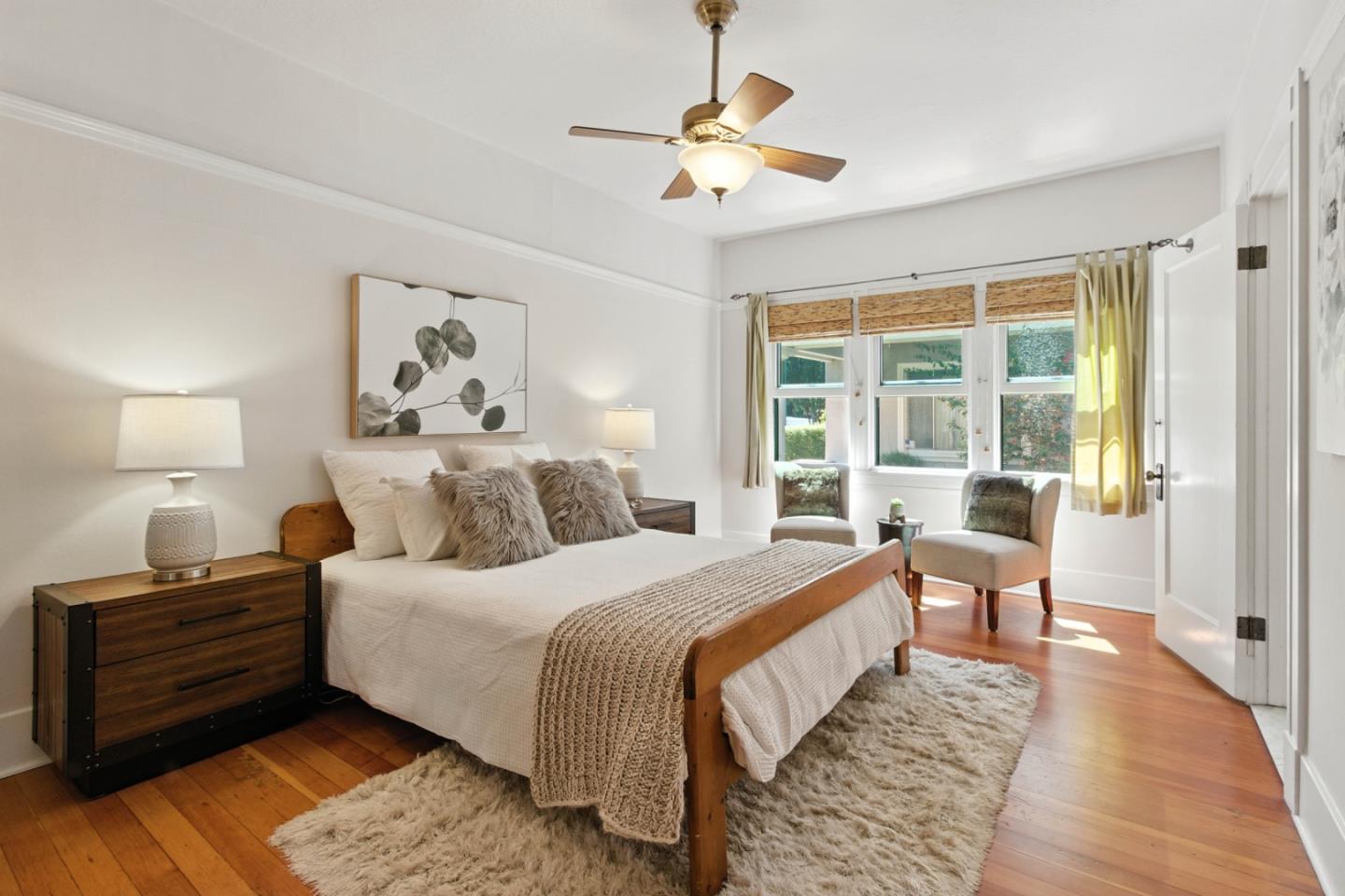 Detail Gallery Image 11 of 37 For 35 Hawthorne Way, San Jose,  CA 95110 - 3 Beds | 2 Baths