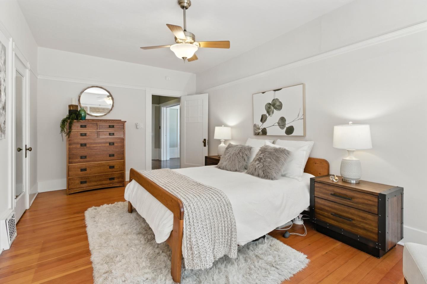 Detail Gallery Image 23 of 37 For 35 Hawthorne Way, San Jose,  CA 95110 - 3 Beds | 2 Baths