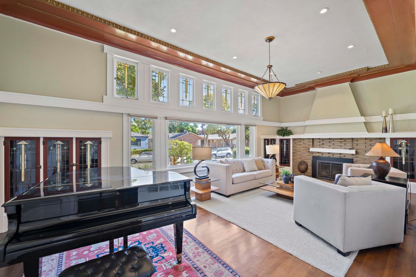 Detail Gallery Image 5 of 37 For 35 Hawthorne Way, San Jose,  CA 95110 - 3 Beds | 2 Baths