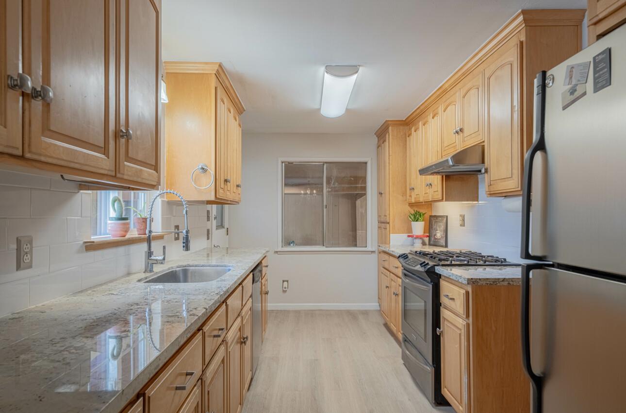 Detail Gallery Image 11 of 31 For 454 Paradise Rd, Salinas,  CA 93907 - 3 Beds | 2 Baths