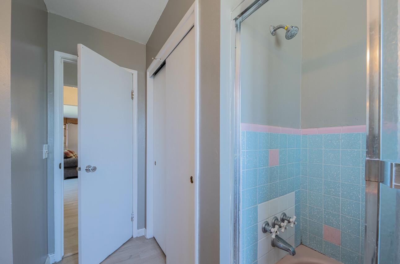 Detail Gallery Image 23 of 31 For 454 Paradise Rd, Salinas,  CA 93907 - 3 Beds | 2 Baths
