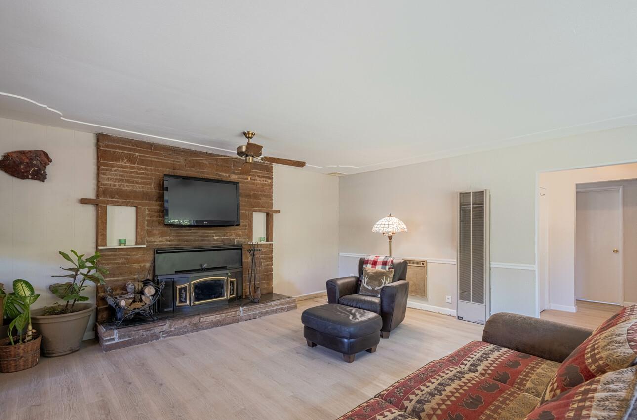 Detail Gallery Image 6 of 31 For 454 Paradise Rd, Salinas,  CA 93907 - 3 Beds | 2 Baths