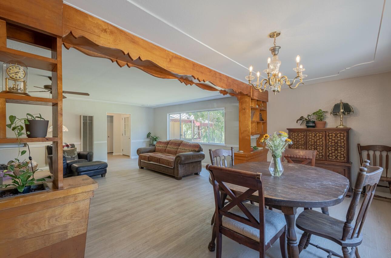 Detail Gallery Image 8 of 31 For 454 Paradise Rd, Salinas,  CA 93907 - 3 Beds | 2 Baths