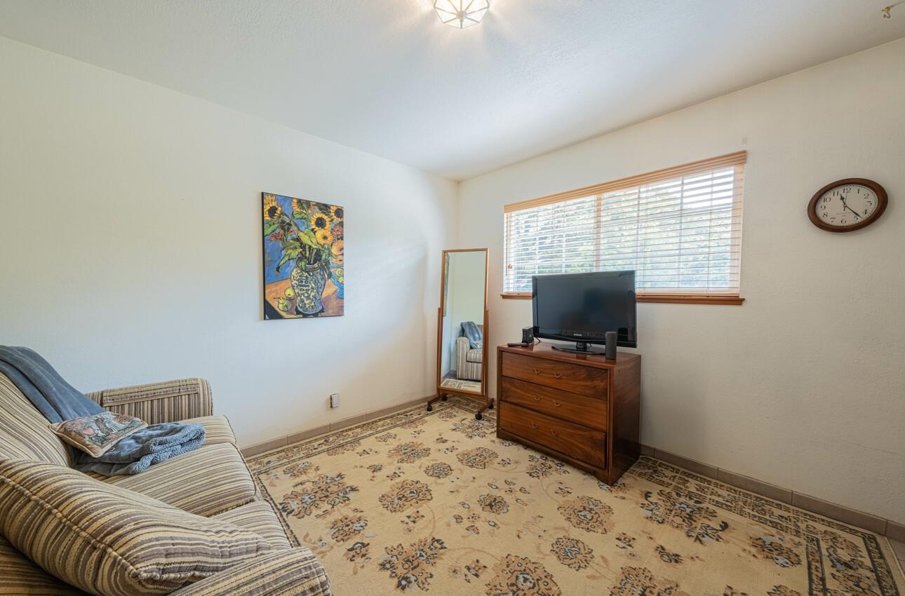 Detail Gallery Image 21 of 39 For 16566 Meridian Rd, Salinas,  CA 93907 - 2 Beds | 2 Baths