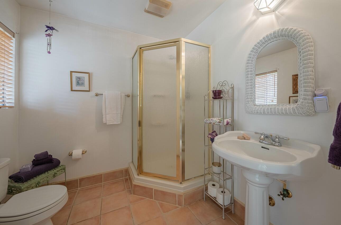 Detail Gallery Image 23 of 39 For 16566 Meridian Rd, Salinas,  CA 93907 - 2 Beds | 2 Baths