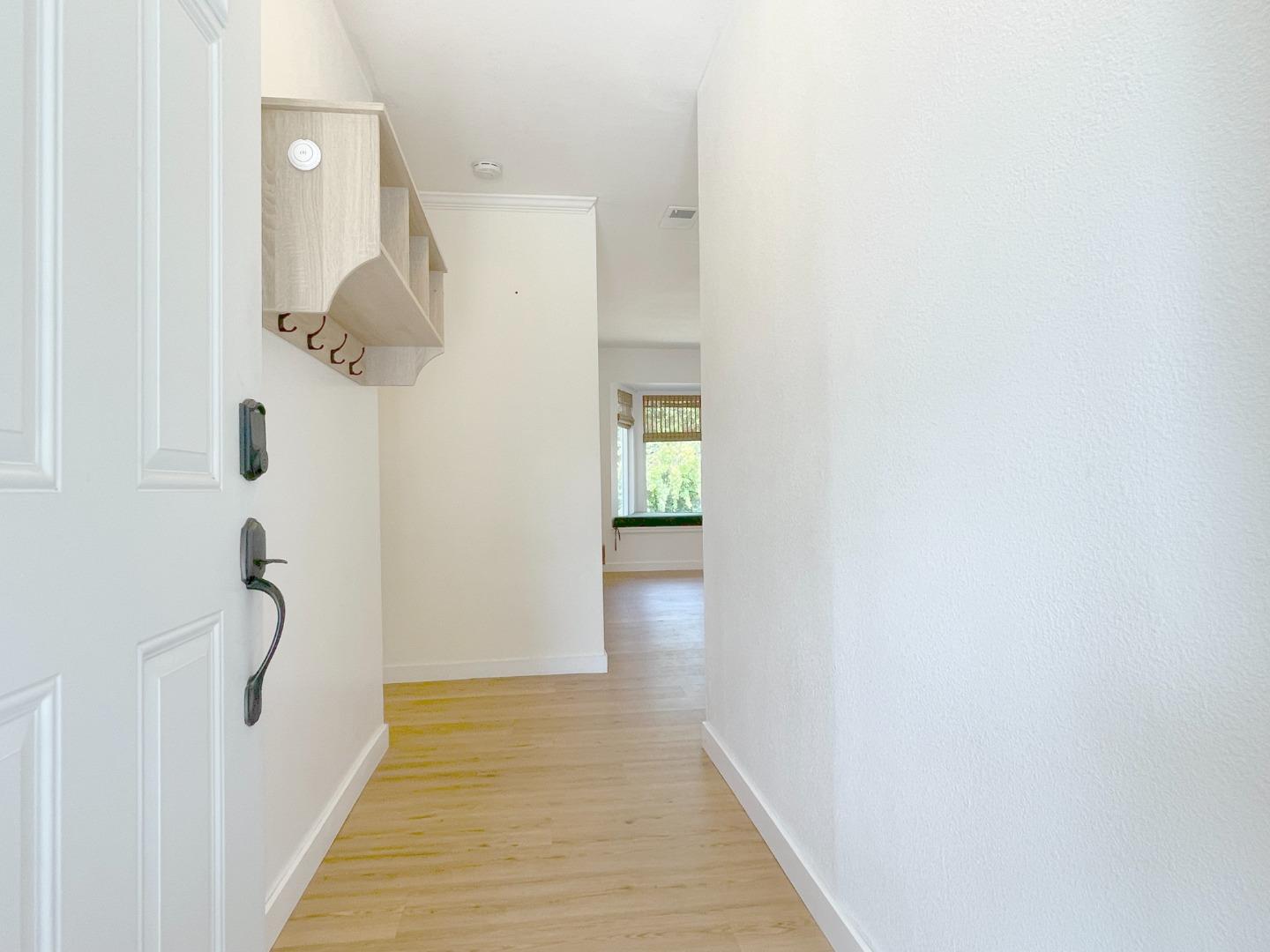 Detail Gallery Image 3 of 23 For 3796 Timberline Dr, San Jose,  CA 95121 - 4 Beds | 3 Baths