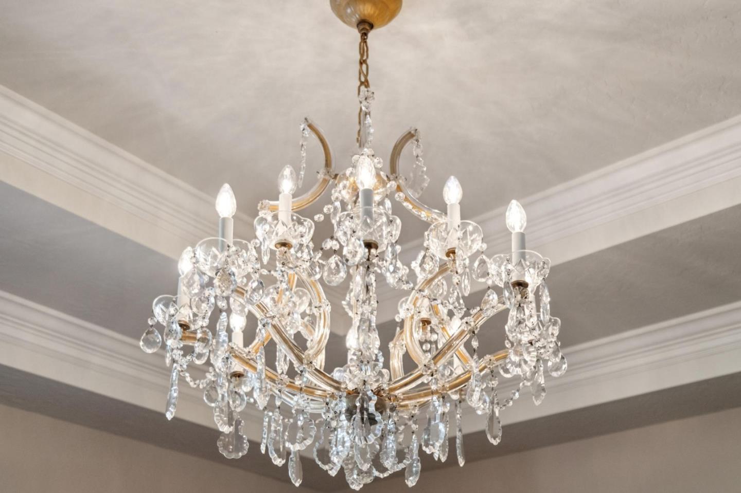 Detail Gallery Image 13 of 109 For 19273 Citrus Ln, Saratoga,  CA 95070 - 5 Beds | 3/1 Baths
