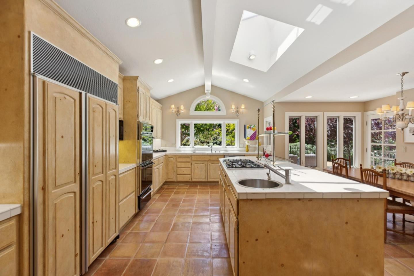 Detail Gallery Image 16 of 109 For 19273 Citrus Ln, Saratoga,  CA 95070 - 5 Beds | 3/1 Baths