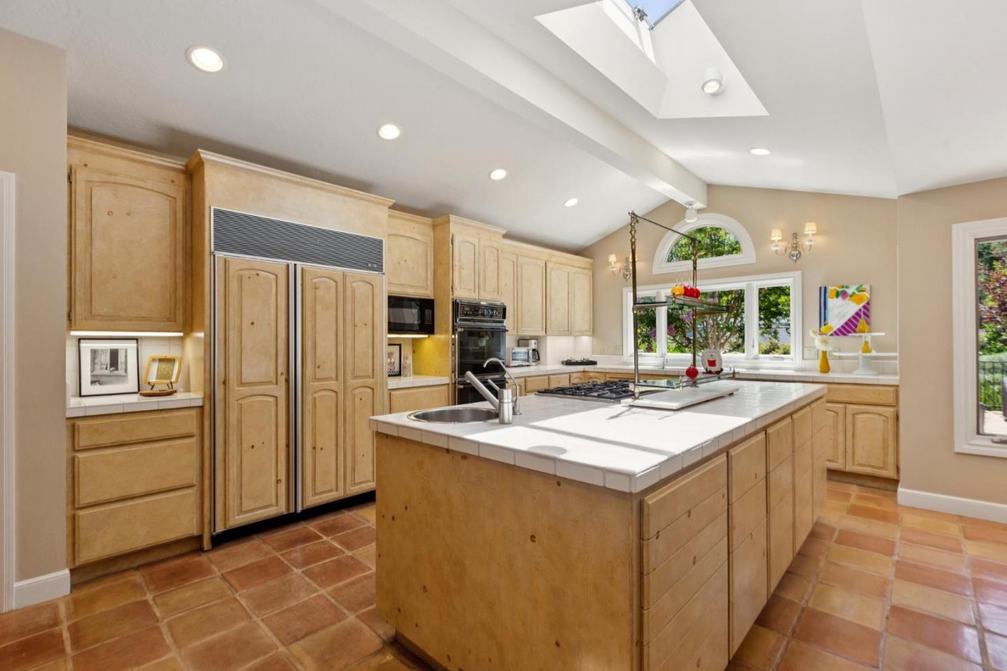 Detail Gallery Image 19 of 109 For 19273 Citrus Ln, Saratoga,  CA 95070 - 5 Beds | 3/1 Baths