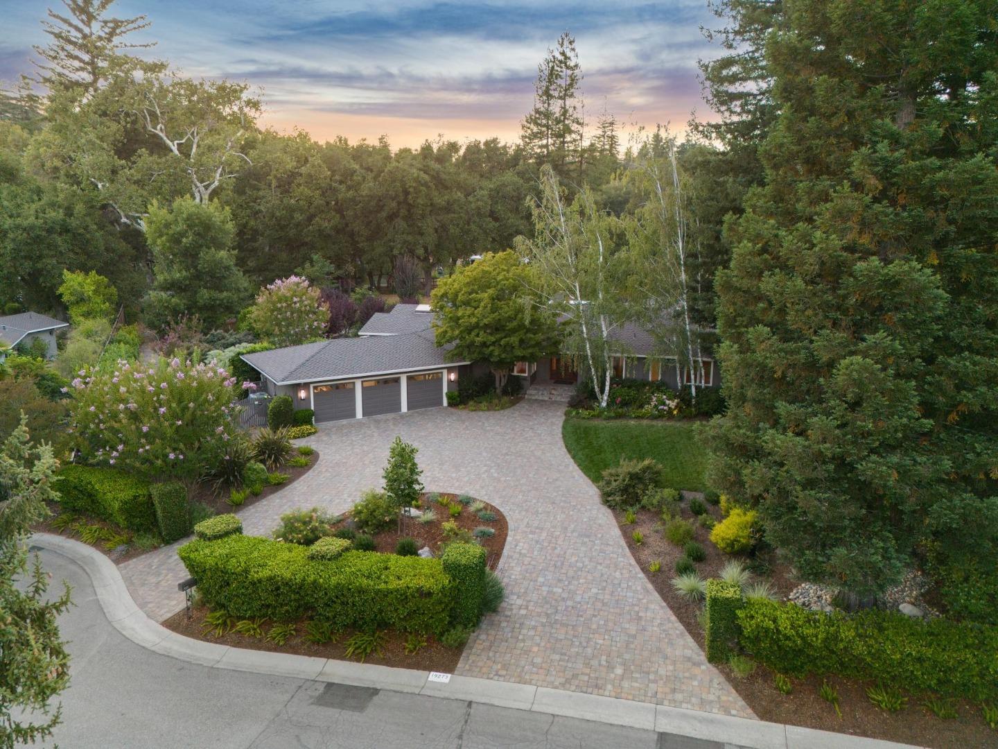 Detail Gallery Image 4 of 109 For 19273 Citrus Ln, Saratoga,  CA 95070 - 5 Beds | 3/1 Baths