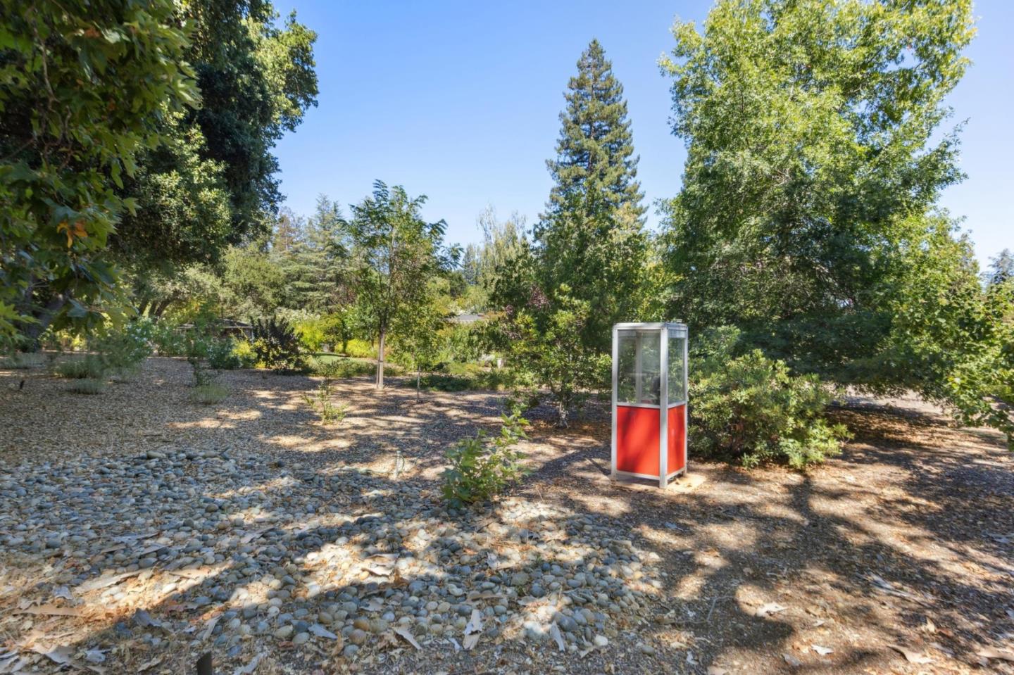 Detail Gallery Image 90 of 109 For 19273 Citrus Ln, Saratoga,  CA 95070 - 5 Beds | 3/1 Baths