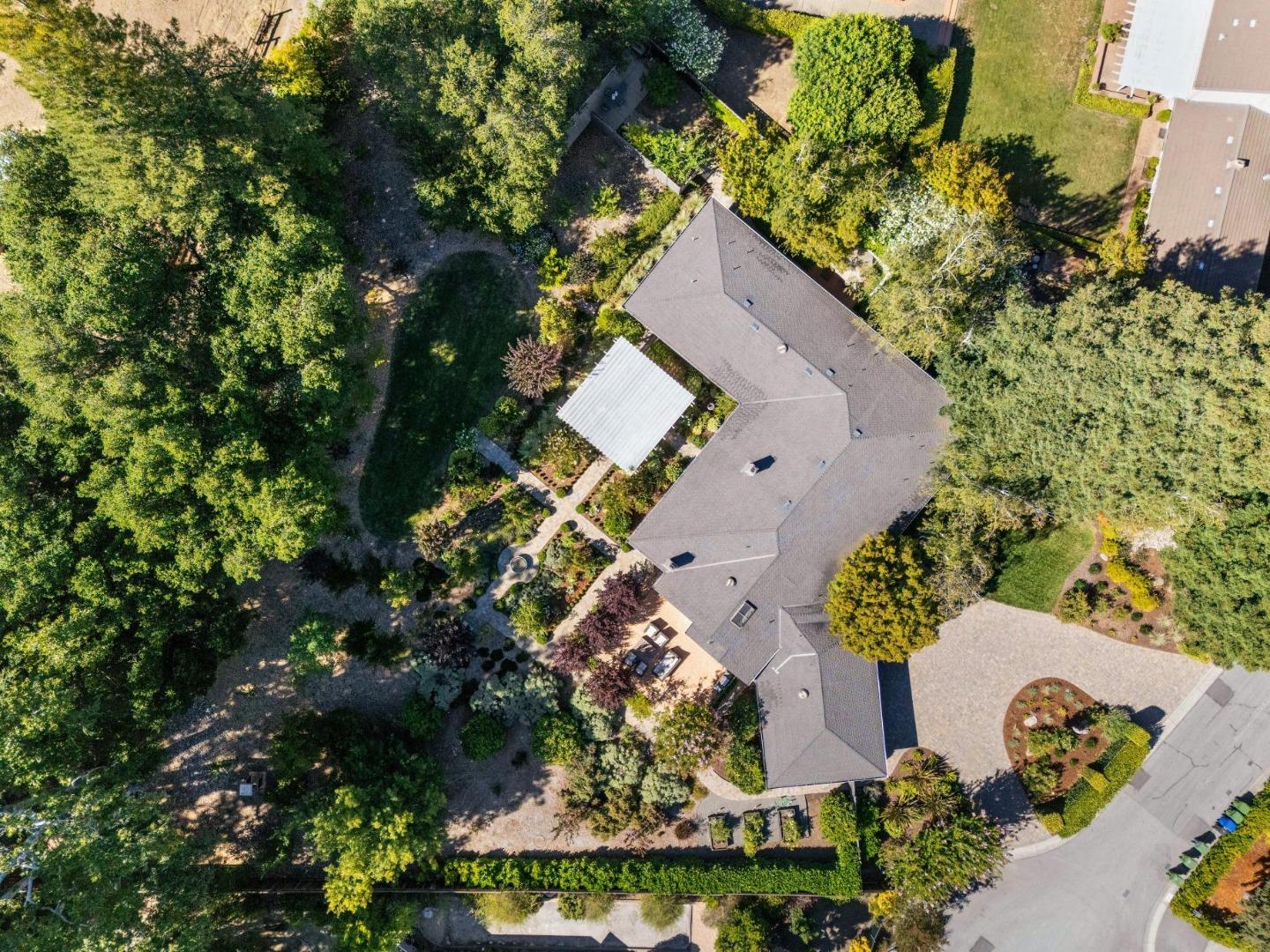Detail Gallery Image 98 of 109 For 19273 Citrus Ln, Saratoga,  CA 95070 - 5 Beds | 3/1 Baths