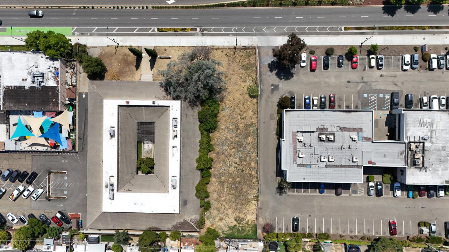 Detail Gallery Image 2 of 5 For 30090 Mission Blvd, Hayward,  CA 94544 - – Beds | – Baths