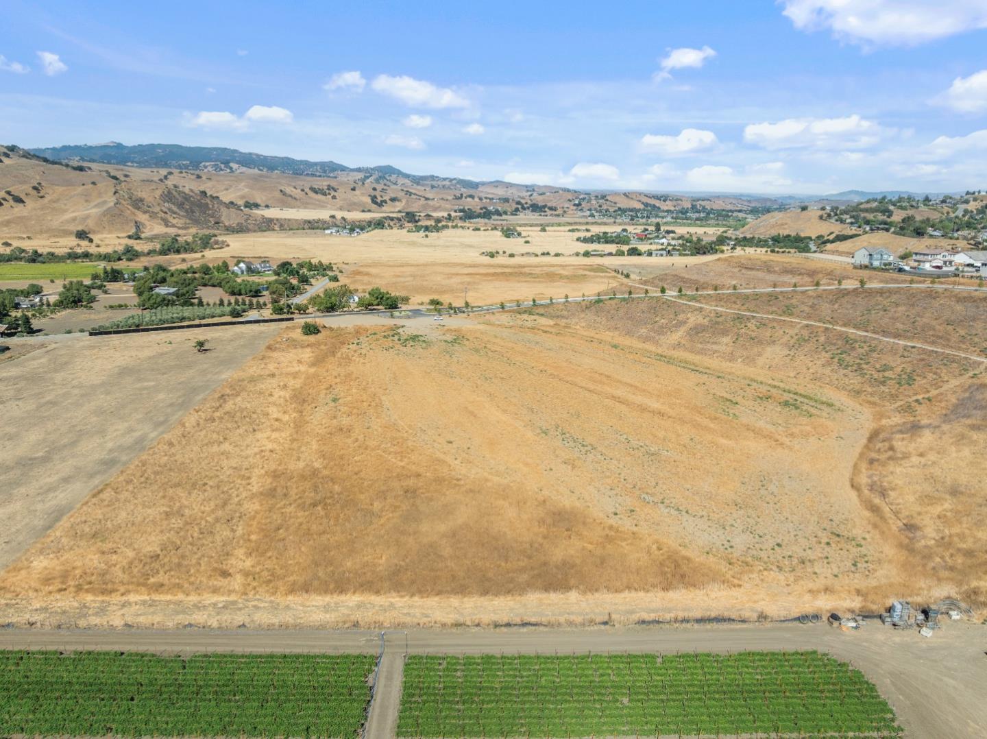 Detail Gallery Image 6 of 9 For 4821 Southside Rd, Hollister,  CA 95023 - – Beds | – Baths