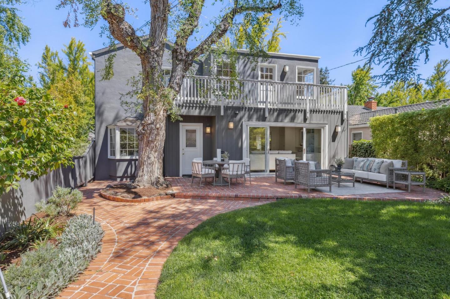 Detail Gallery Image 24 of 38 For 1310 Greenwood Ave, Palo Alto,  CA 94301 - 4 Beds | 3/1 Baths