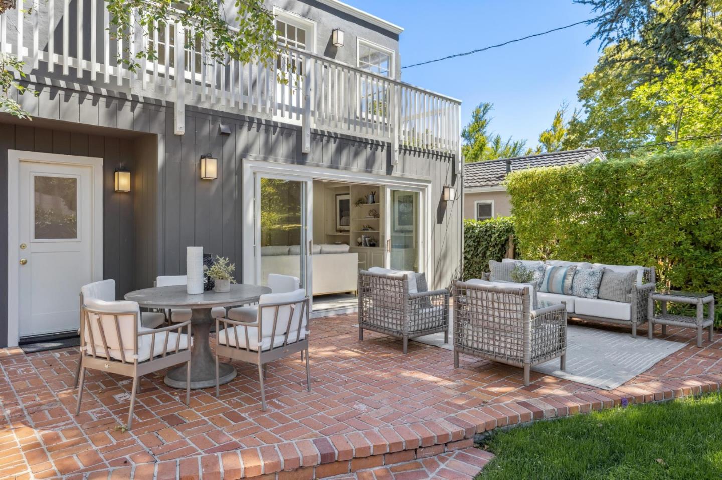 Detail Gallery Image 25 of 38 For 1310 Greenwood Ave, Palo Alto,  CA 94301 - 4 Beds | 3/1 Baths