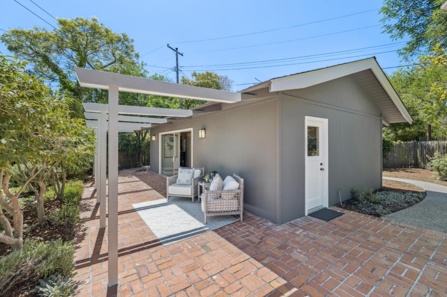 Detail Gallery Image 28 of 38 For 1310 Greenwood Ave, Palo Alto,  CA 94301 - 4 Beds | 3/1 Baths