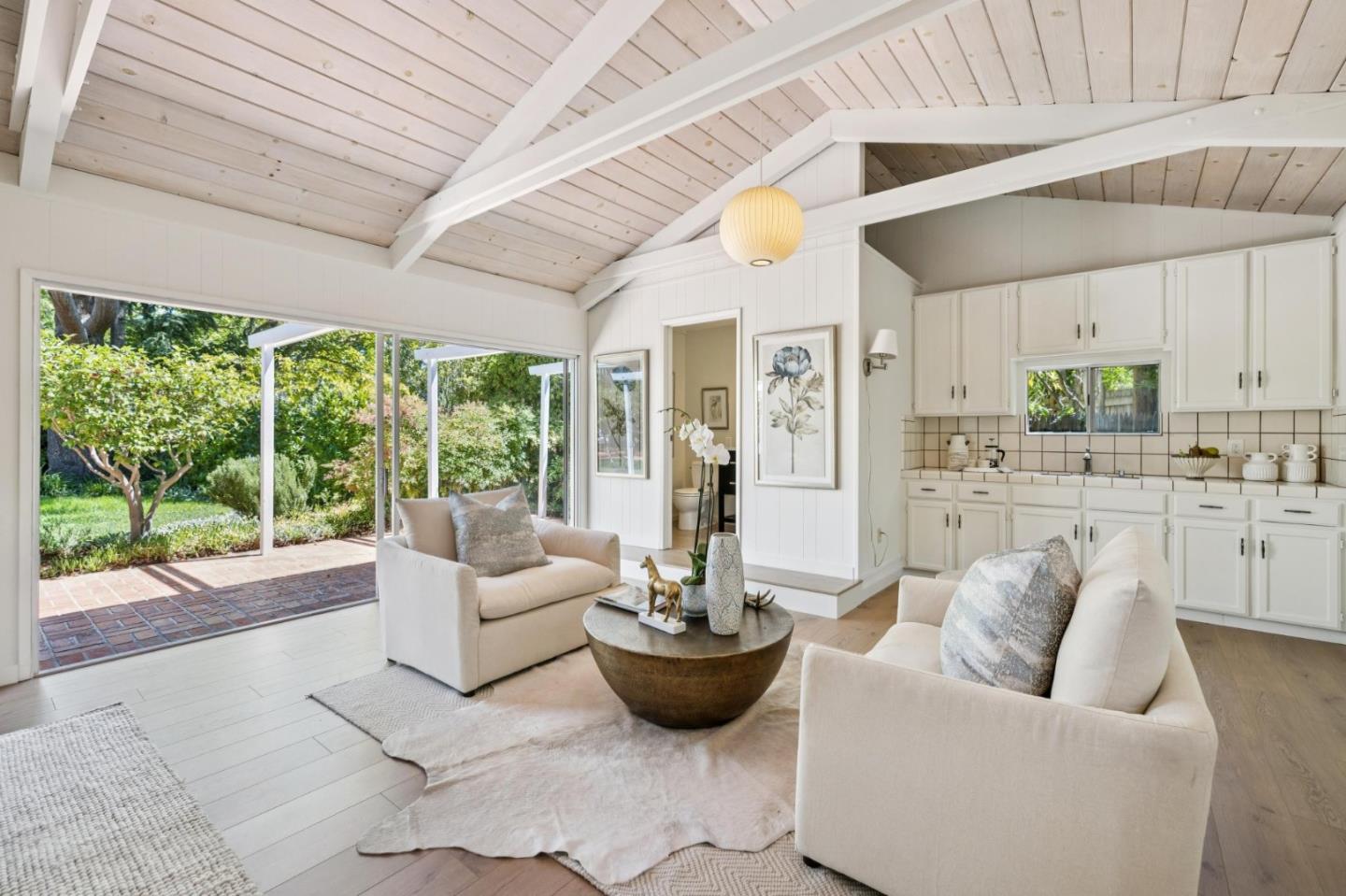 Detail Gallery Image 31 of 38 For 1310 Greenwood Ave, Palo Alto,  CA 94301 - 4 Beds | 3/1 Baths