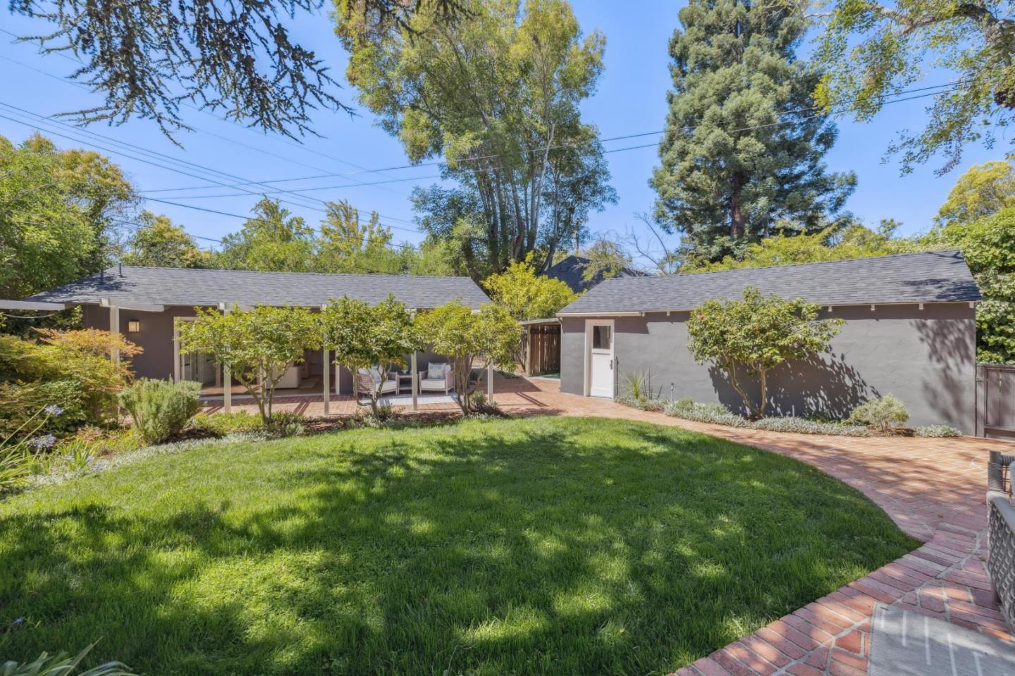 Detail Gallery Image 36 of 38 For 1310 Greenwood Ave, Palo Alto,  CA 94301 - 4 Beds | 3/1 Baths