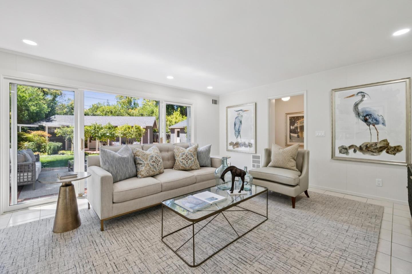 Detail Gallery Image 4 of 38 For 1310 Greenwood Ave, Palo Alto,  CA 94301 - 4 Beds | 3/1 Baths