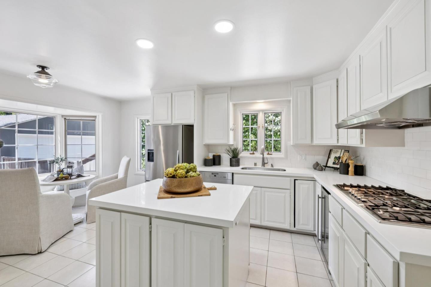 Detail Gallery Image 9 of 38 For 1310 Greenwood Ave, Palo Alto,  CA 94301 - 4 Beds | 3/1 Baths