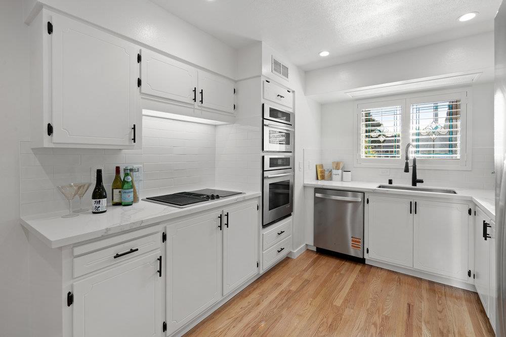 Detail Gallery Image 15 of 63 For 788 Mayten Tree Ct, Sunnyvale,  CA 94086 - 4 Beds | 2 Baths