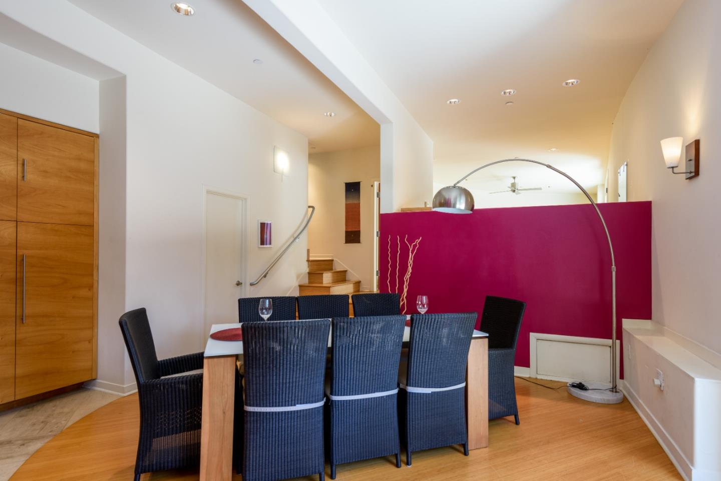 Detail Gallery Image 9 of 28 For 3527 Oak Knoll Dr, Redwood City,  CA 94062 - 2 Beds | 2/1 Baths