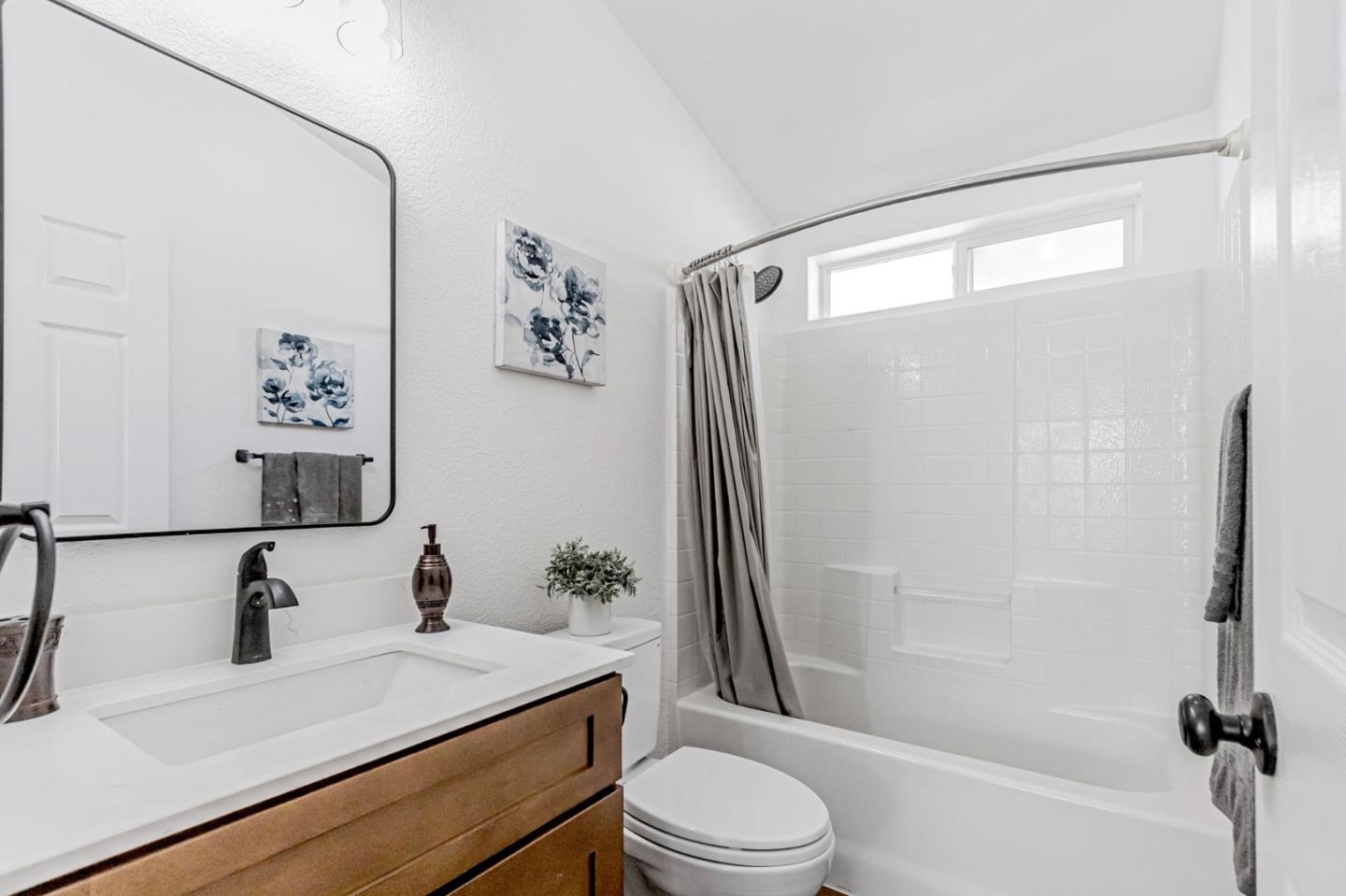 Detail Gallery Image 31 of 37 For 195 Blossom Hill Rd #229,  San Jose,  CA 95123 - 3 Beds | 2 Baths