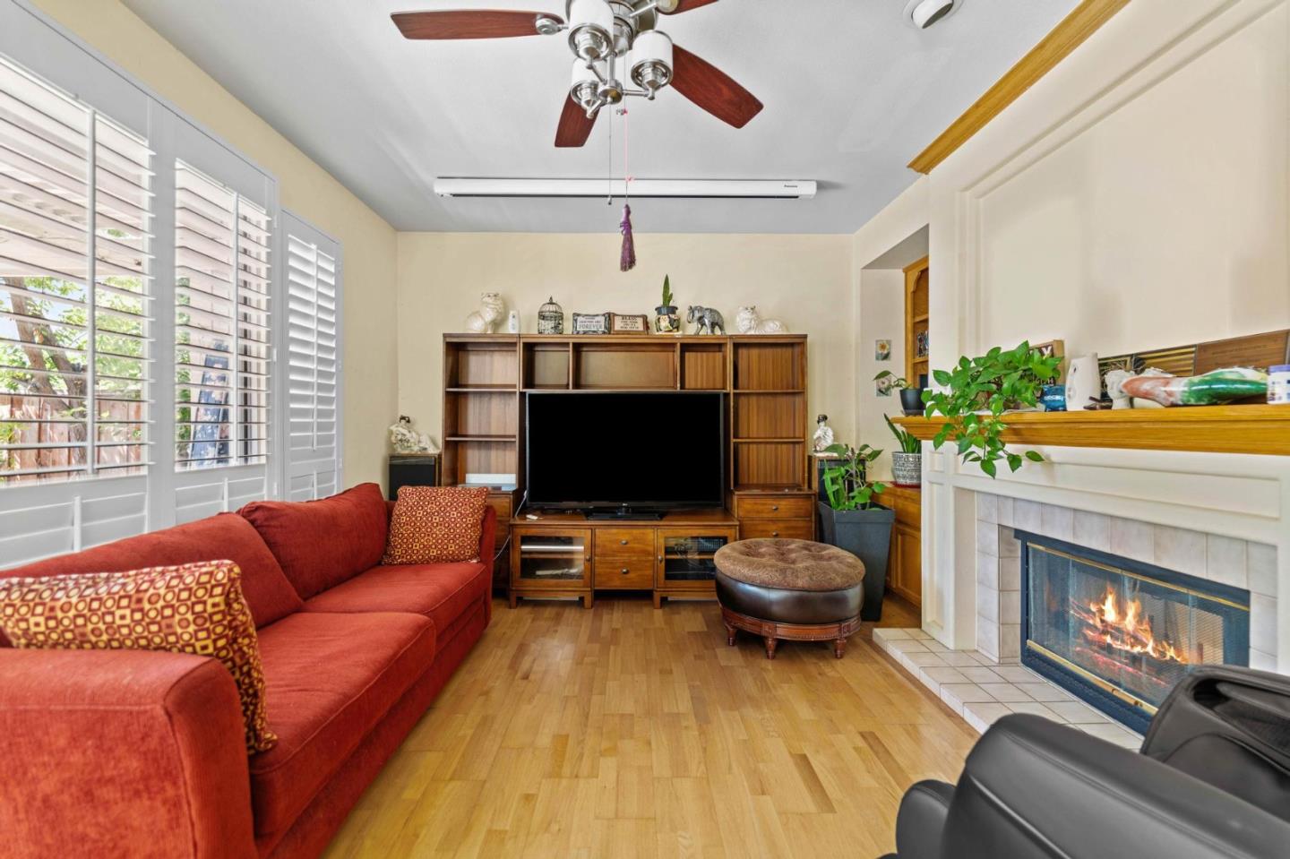 Detail Gallery Image 27 of 66 For 70 Meadowland Dr, Milpitas,  CA 95035 - 5 Beds | 3 Baths
