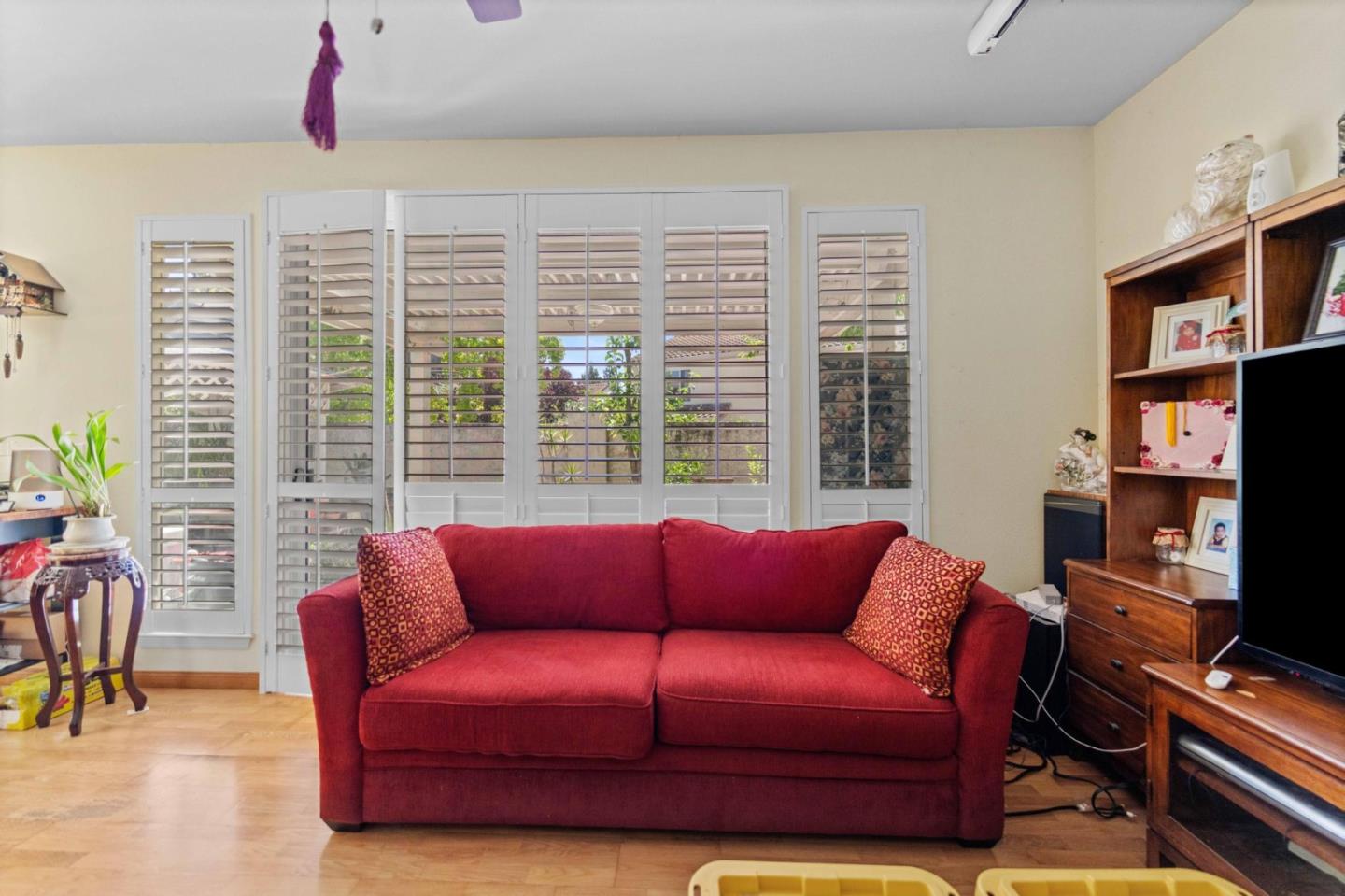 Detail Gallery Image 29 of 66 For 70 Meadowland Dr, Milpitas,  CA 95035 - 5 Beds | 3 Baths