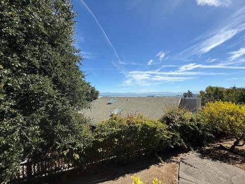 Detail Gallery Image 23 of 27 For 1029 Vista Grande, Millbrae,  CA 94030 - 5 Beds | 3 Baths