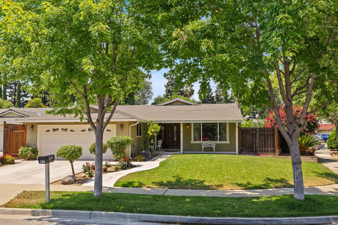 Detail Gallery Image 1 of 40 For 5301 Olstad Ct, San Jose,  CA 95111 - 3 Beds | 2 Baths