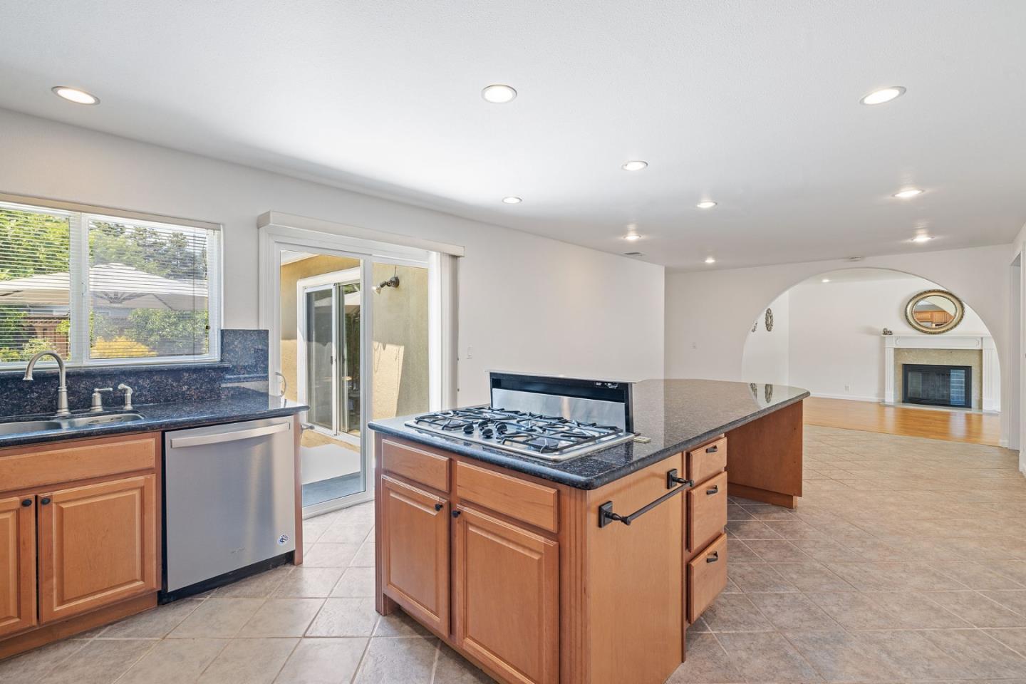 Detail Gallery Image 13 of 40 For 5301 Olstad Ct, San Jose,  CA 95111 - 3 Beds | 2 Baths