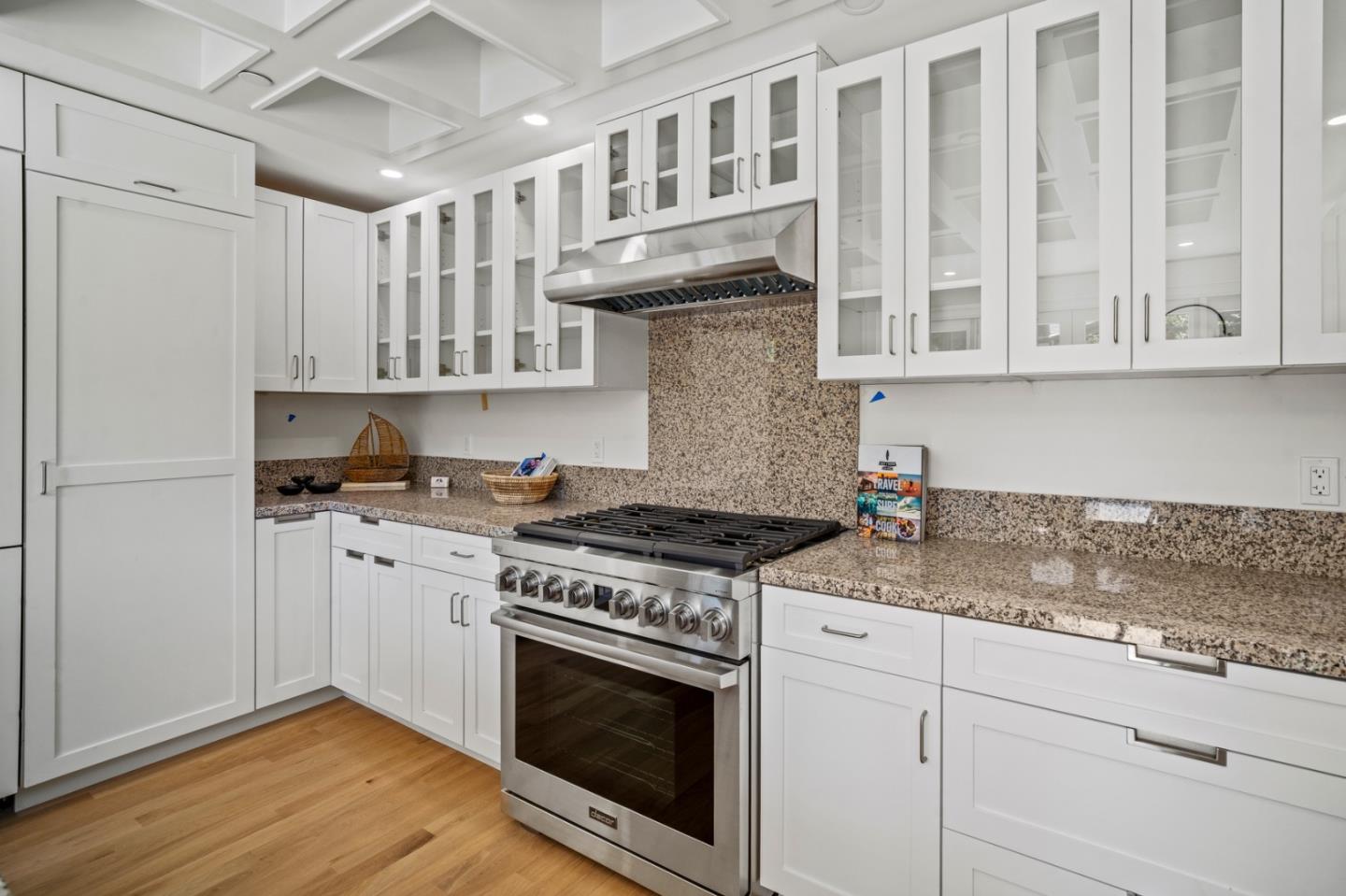 Detail Gallery Image 18 of 46 For 0 Lincoln 3 Ne of 5th St, Carmel,  CA 93923 - 3 Beds | 2/1 Baths