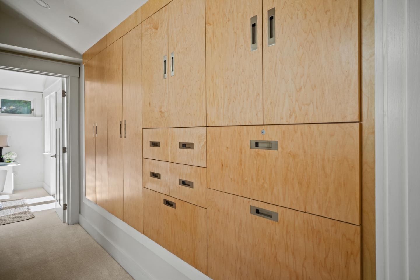 Detail Gallery Image 32 of 46 For 0 Lincoln 3 Ne of 5th St, Carmel,  CA 93923 - 3 Beds | 2/1 Baths