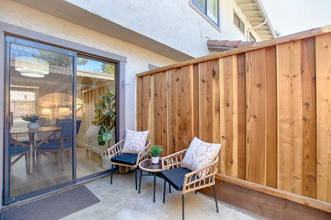 Detail Gallery Image 13 of 27 For 168 Peach Ter, Santa Cruz,  CA 95060 - 2 Beds | 1/1 Baths