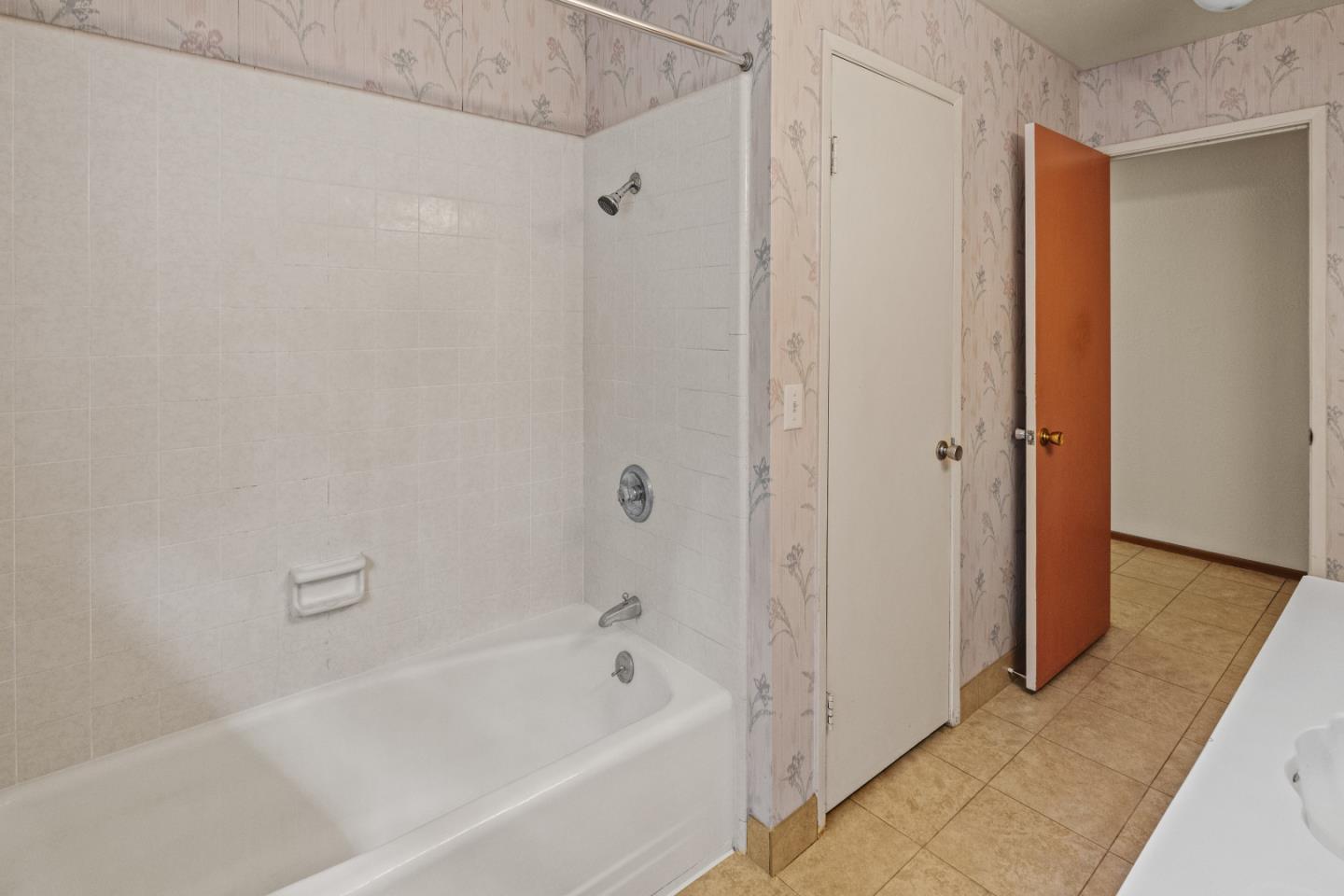 Detail Gallery Image 19 of 31 For 1151 Arrowhead Rd, Pebble Beach,  CA 93953 - 3 Beds | 2 Baths