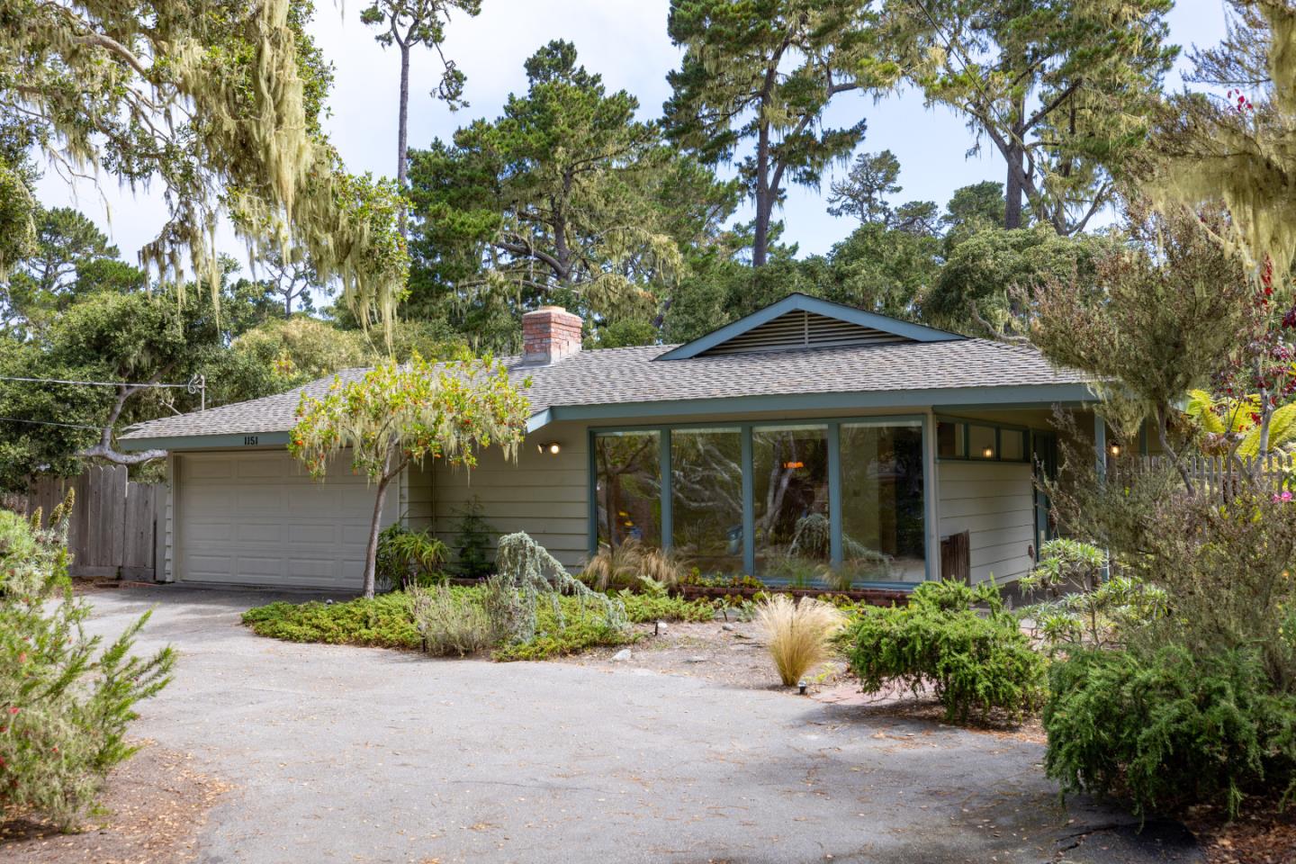 Detail Gallery Image 26 of 31 For 1151 Arrowhead Rd, Pebble Beach,  CA 93953 - 3 Beds | 2 Baths