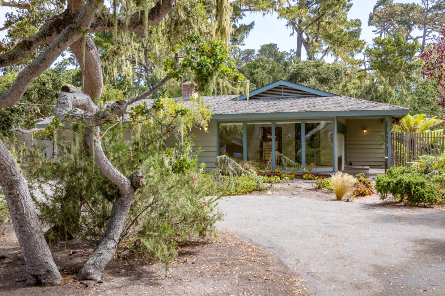 Detail Gallery Image 29 of 31 For 1151 Arrowhead Rd, Pebble Beach,  CA 93953 - 3 Beds | 2 Baths