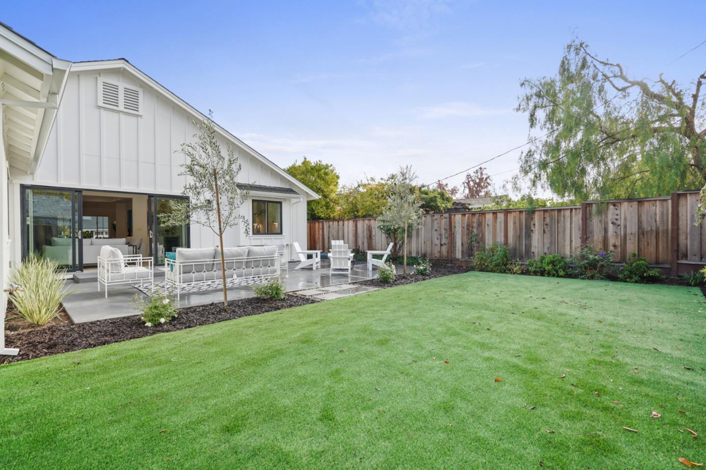 Detail Gallery Image 18 of 20 For 1642 Anamor St, Redwood City,  CA 94061 - 4 Beds | 2/1 Baths