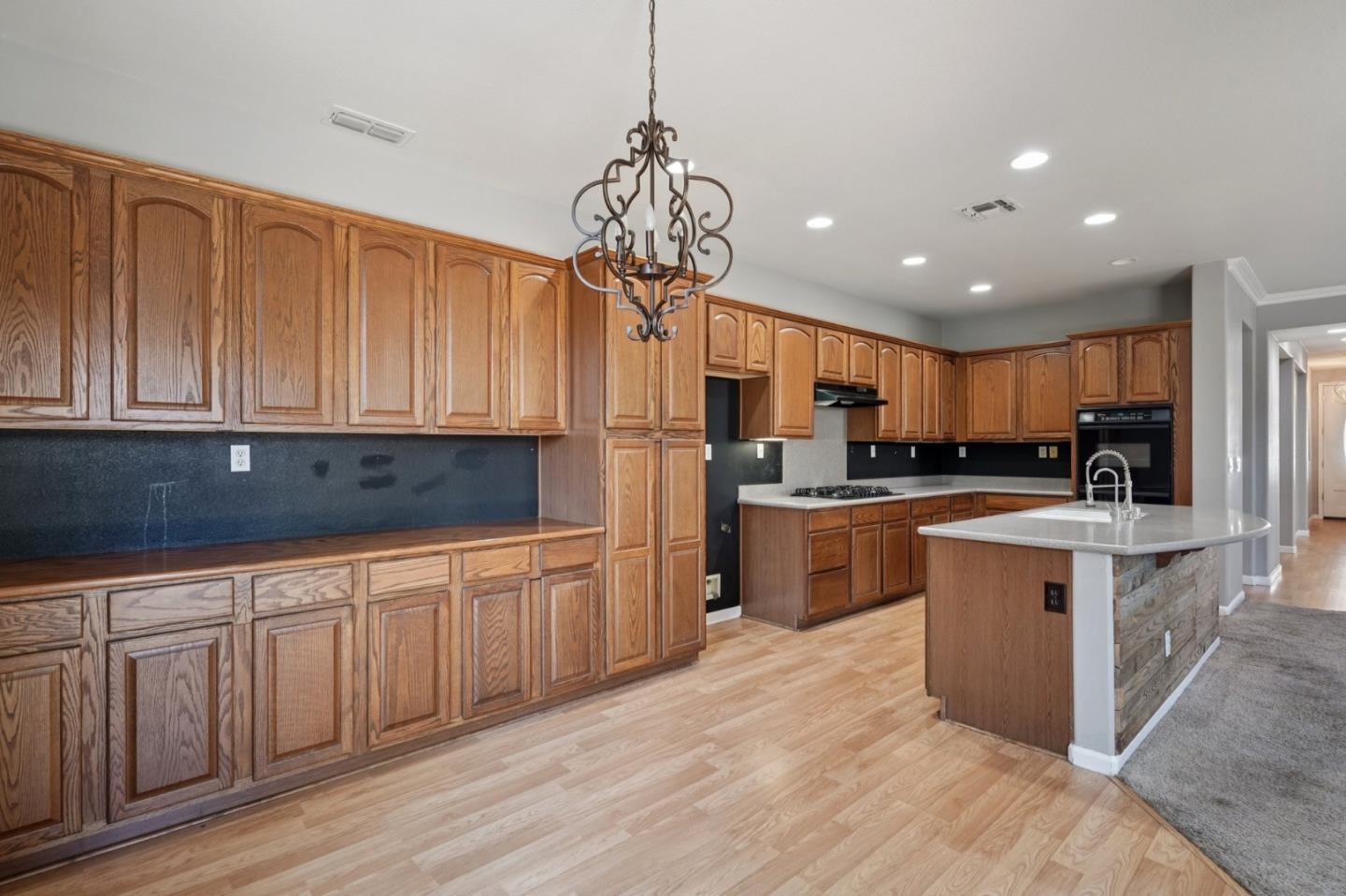 Detail Gallery Image 12 of 28 For 1709 Jessica Ln, Roseville,  CA 95747 - 3 Beds | 2 Baths