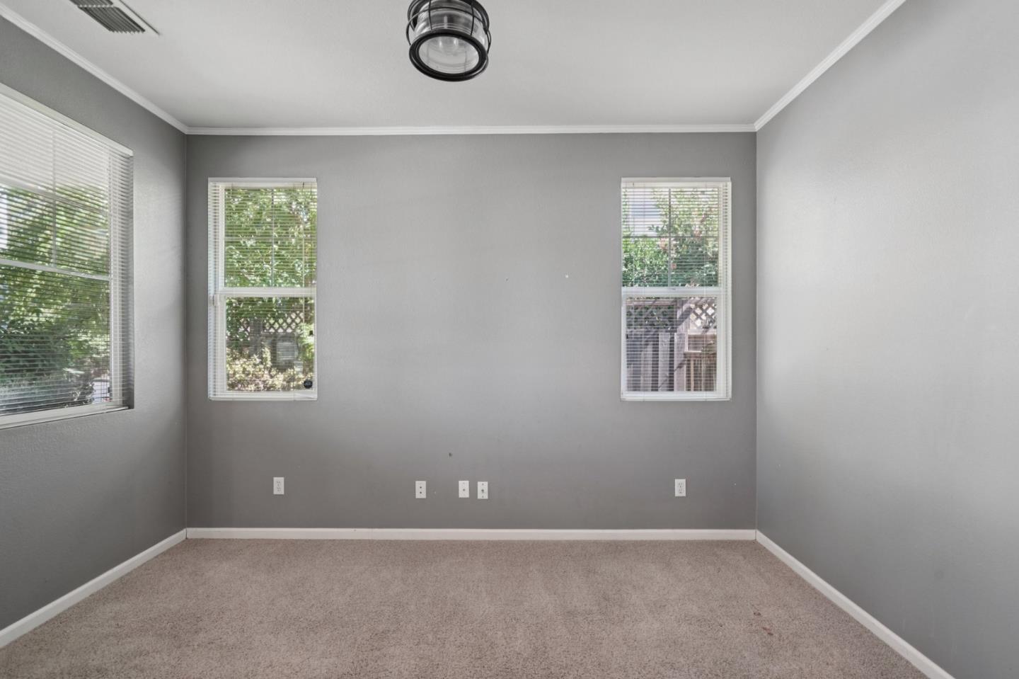 Detail Gallery Image 15 of 28 For 1709 Jessica Ln, Roseville,  CA 95747 - 3 Beds | 2 Baths