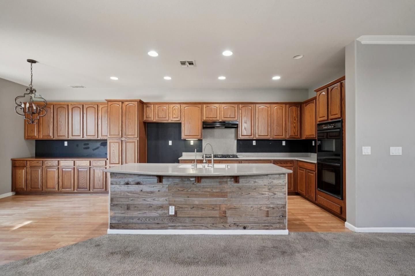 Detail Gallery Image 9 of 28 For 1709 Jessica Ln, Roseville,  CA 95747 - 3 Beds | 2 Baths