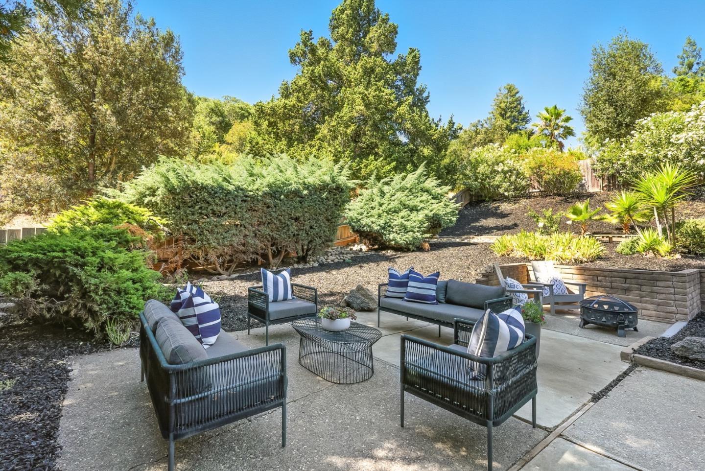 Detail Gallery Image 38 of 49 For 1426 Montego Dr, San Jose,  CA 95120 - 4 Beds | 2/1 Baths