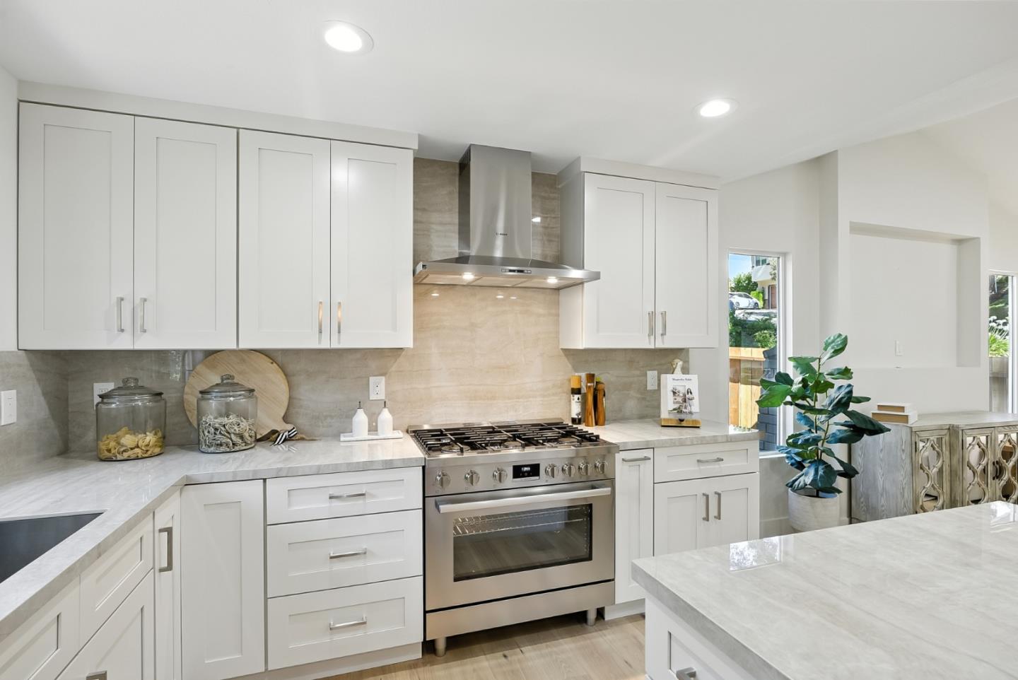 Detail Gallery Image 9 of 49 For 1426 Montego Dr, San Jose,  CA 95120 - 4 Beds | 2/1 Baths