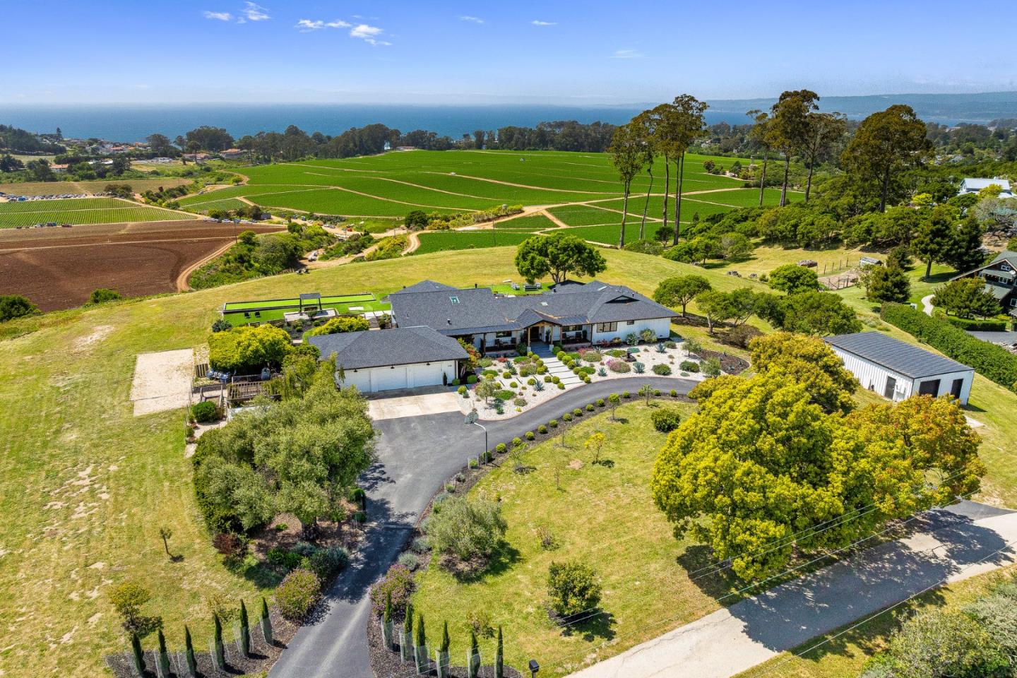 Detail Gallery Image 85 of 99 For 145 Coy Dr, La Selva Beach,  CA 95076 - 4 Beds | 3/1 Baths