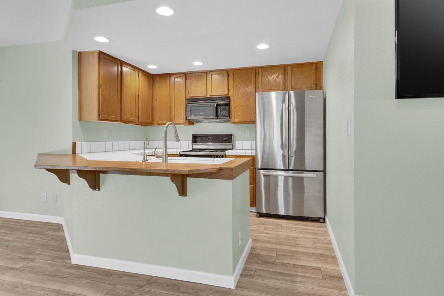 Detail Gallery Image 9 of 26 For 309 Windsor Ct, King City,  CA 93930 - 3 Beds | 2 Baths