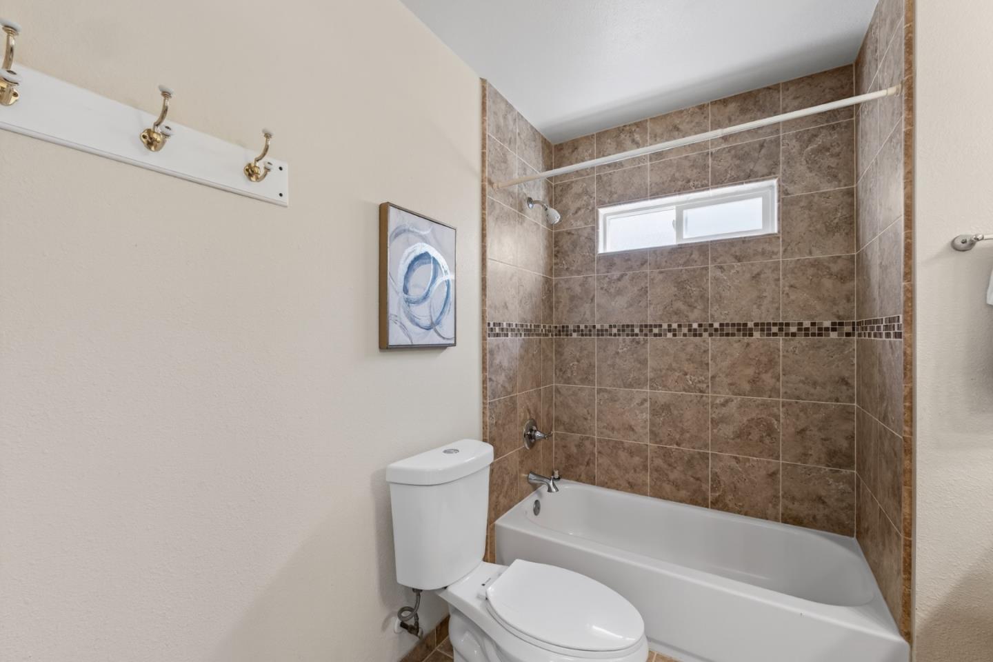 Detail Gallery Image 19 of 43 For 143 Katherine Ave, Salinas,  CA 93901 - 3 Beds | 1 Baths