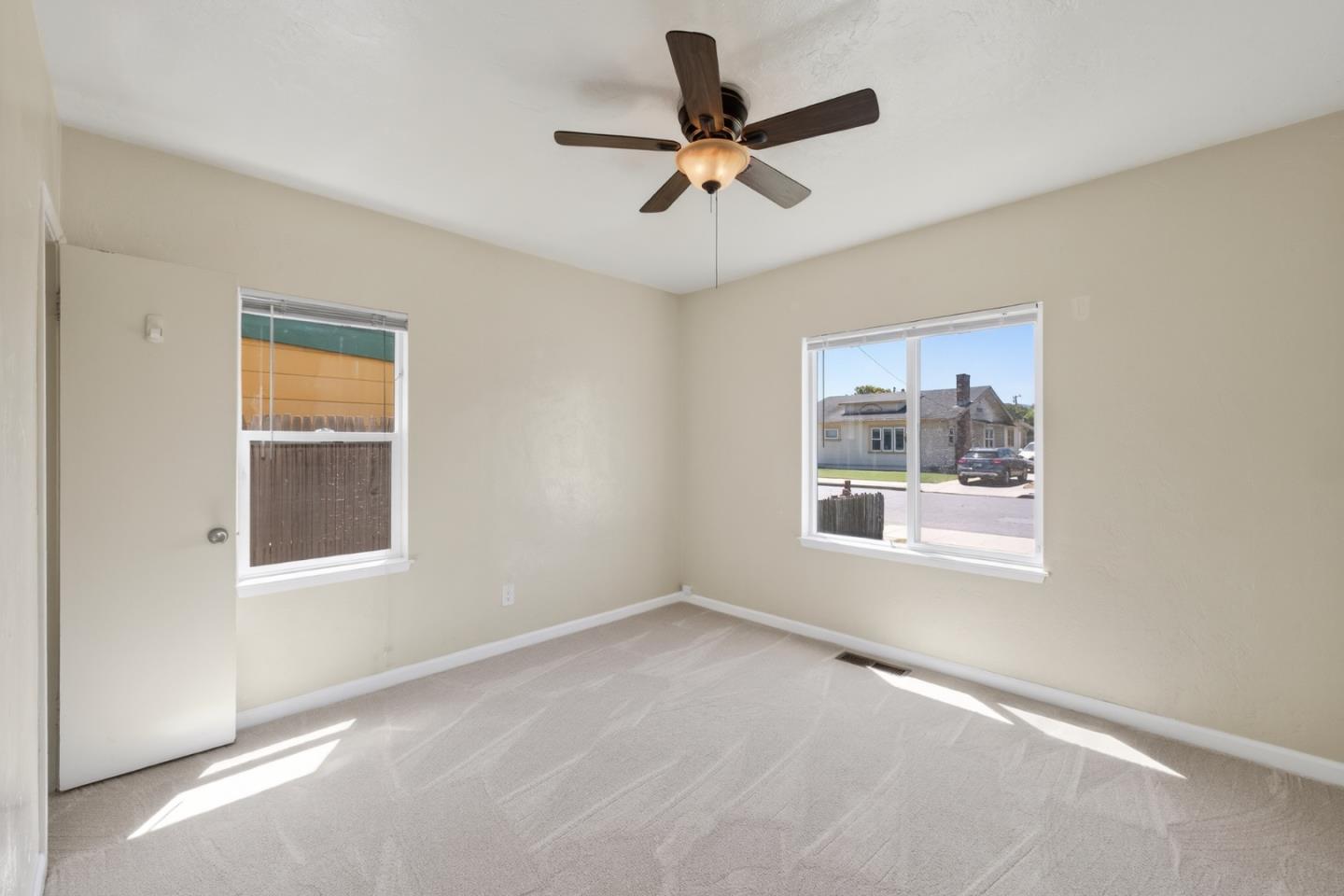 Detail Gallery Image 22 of 43 For 143 Katherine Ave, Salinas,  CA 93901 - 3 Beds | 1 Baths